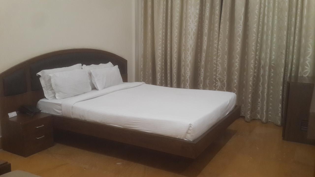 Hotel Heritage Embassy Rāipur Zewnętrze zdjęcie